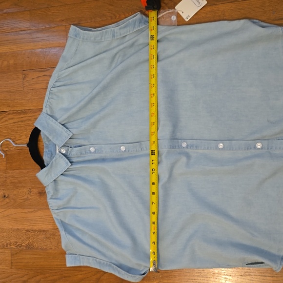 A.N.A WOMENS PETITE PLUS SIZE BLUE LIGHT WASH SHORT SLEEVE FRONT BUTTON TOP PXL - Picture 8 of 15